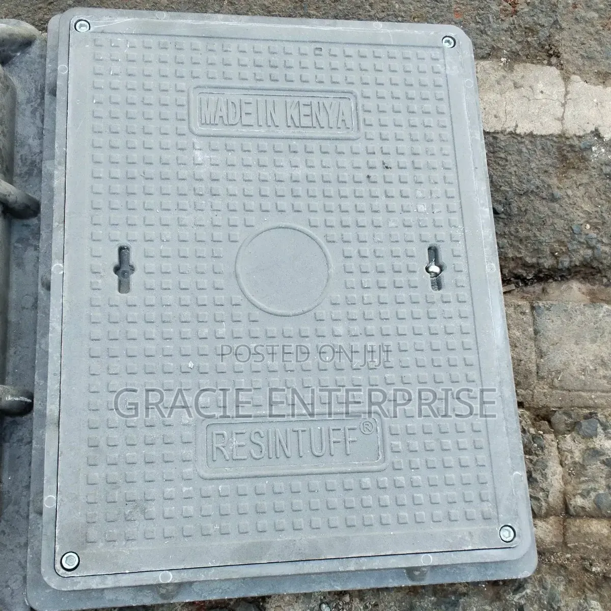 Lockable Manhole Cover