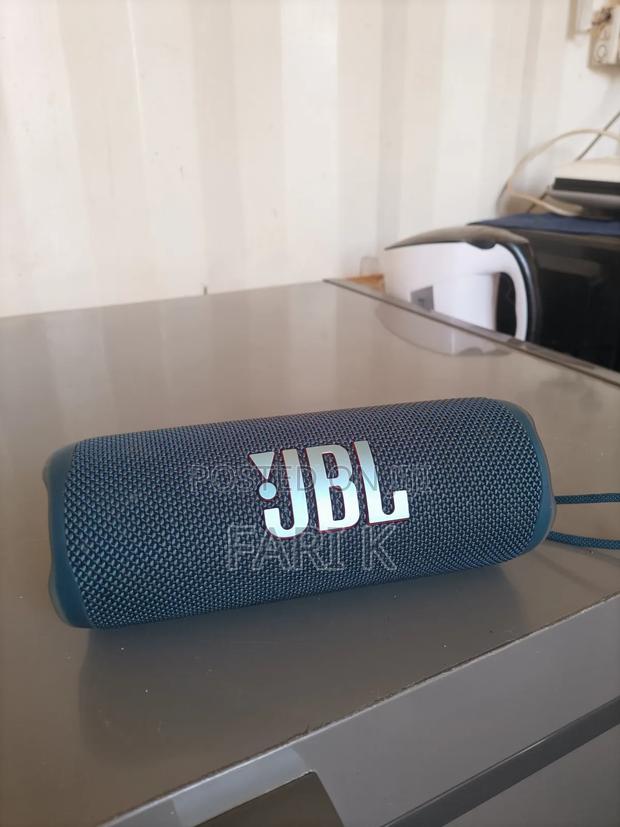 JBL Flip 6 Speaker - thumbnail 2