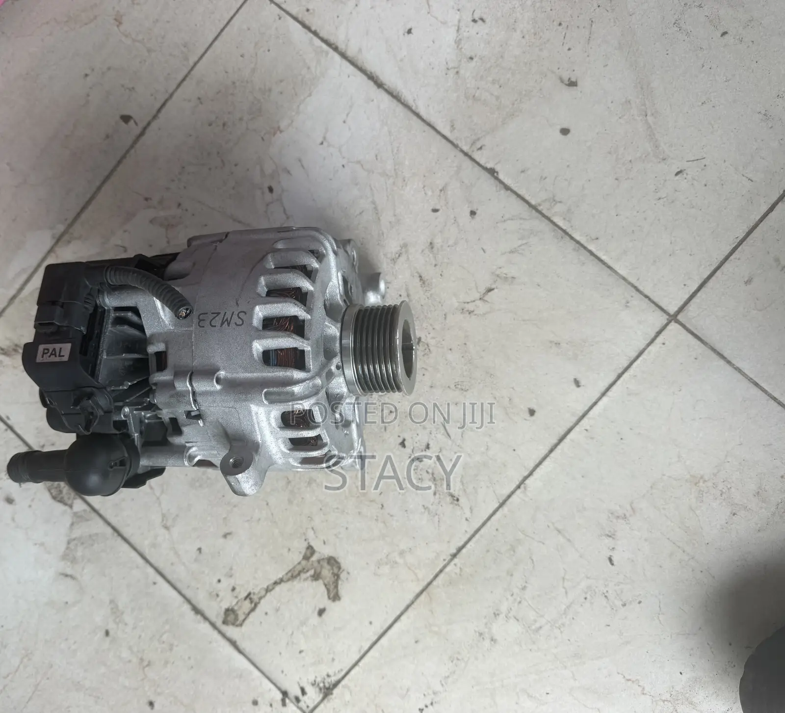Alternator Nissian Serena