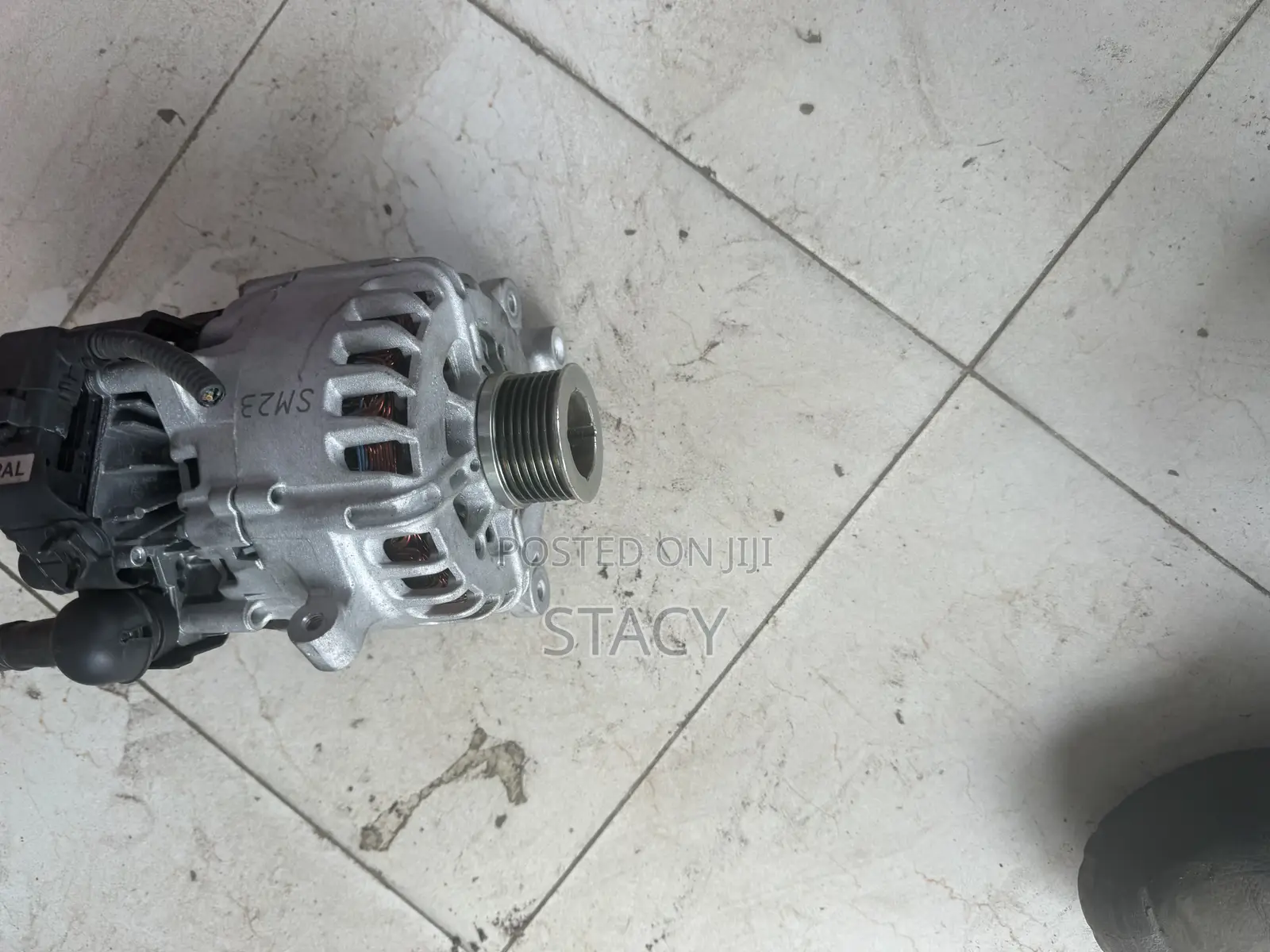 Alternator Nissian Serena