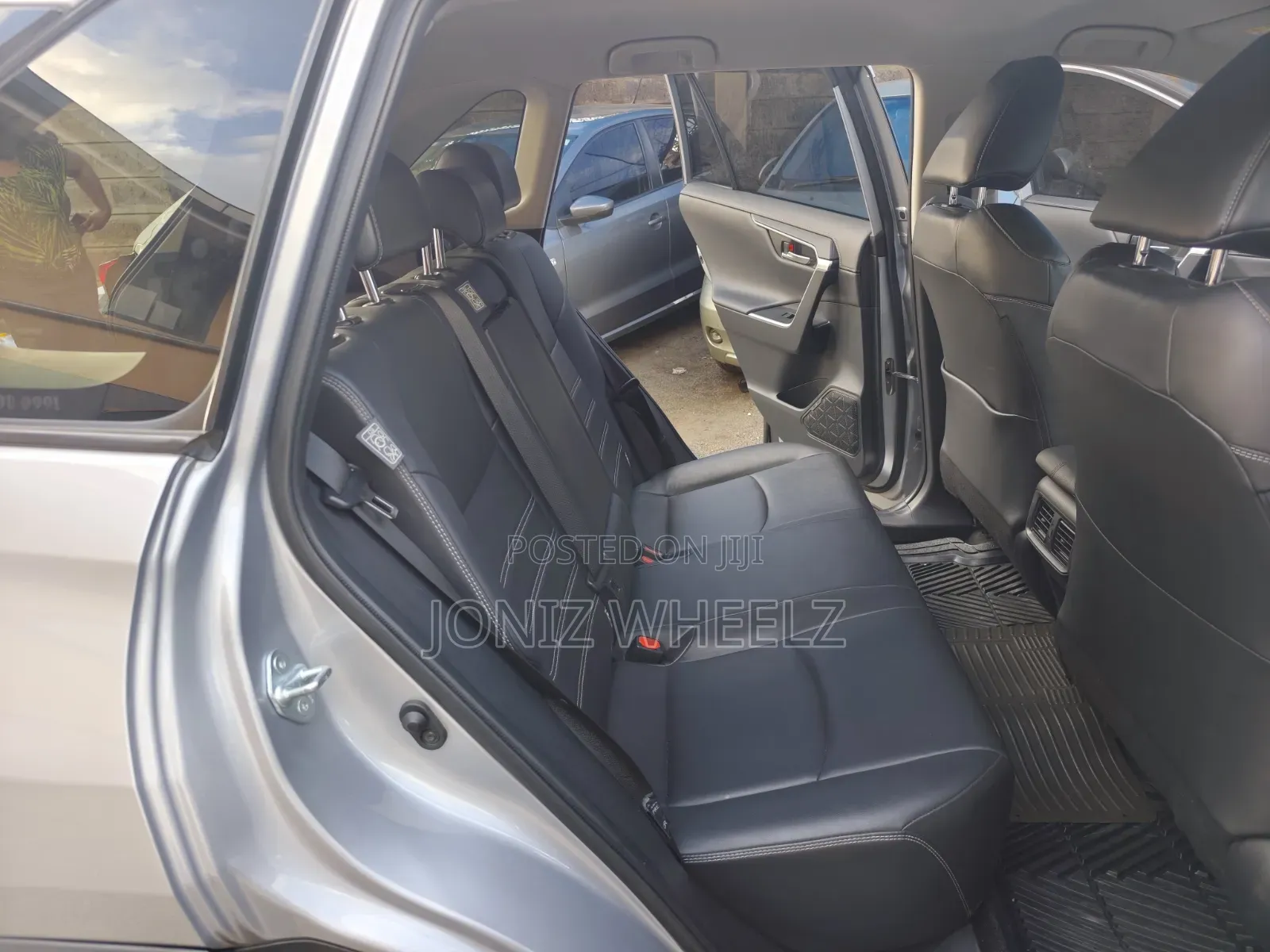 Toyota RAV4 Adventure 2019 Silver
