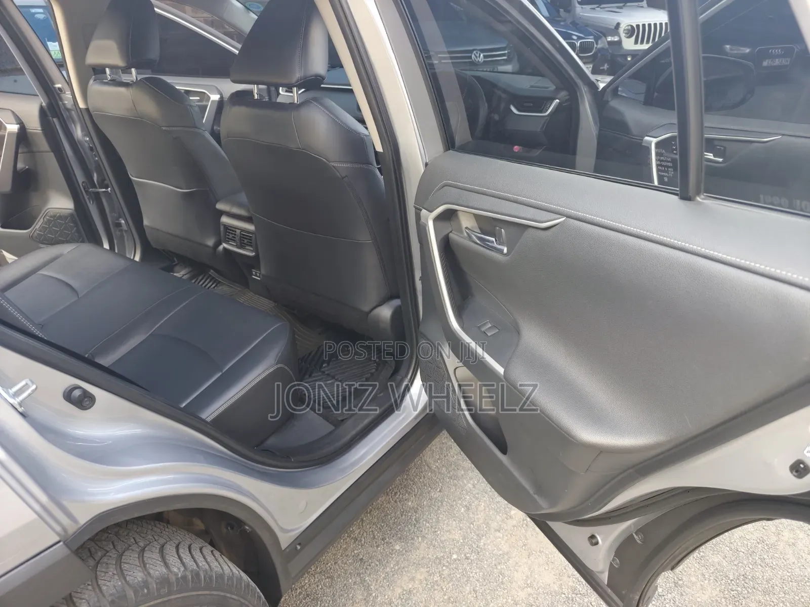 Toyota RAV4 Adventure 2019 Silver