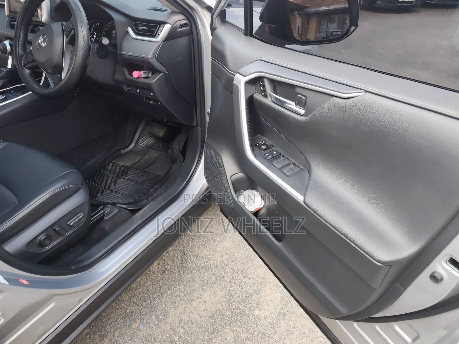 Toyota RAV4 Adventure 2019 Silver