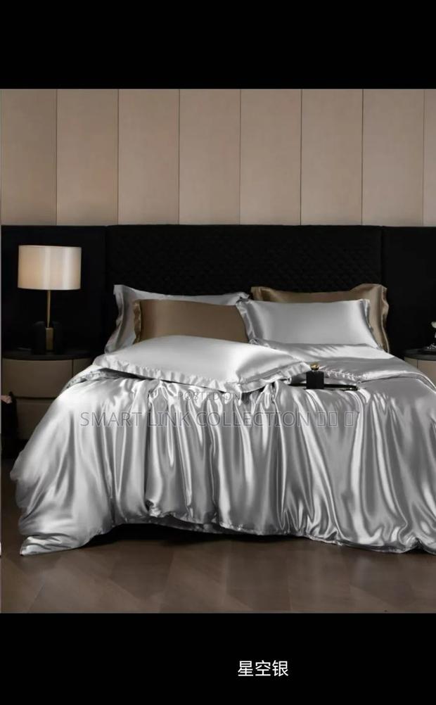Silk Duvet Cover One Bedsheet, Four Pillowcases . - thumbnail 3