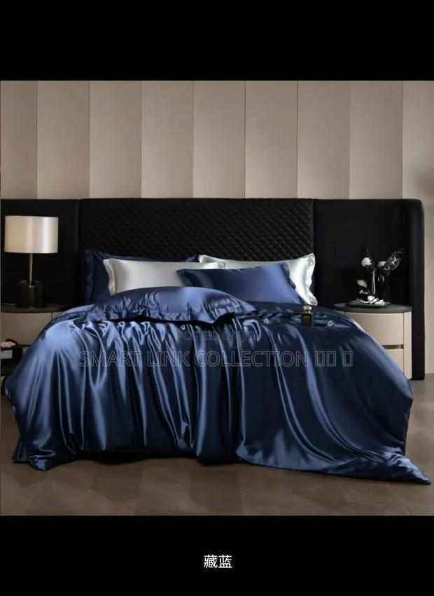 Silk Duvet Cover One Bedsheet, Four Pillowcases . - thumbnail 6