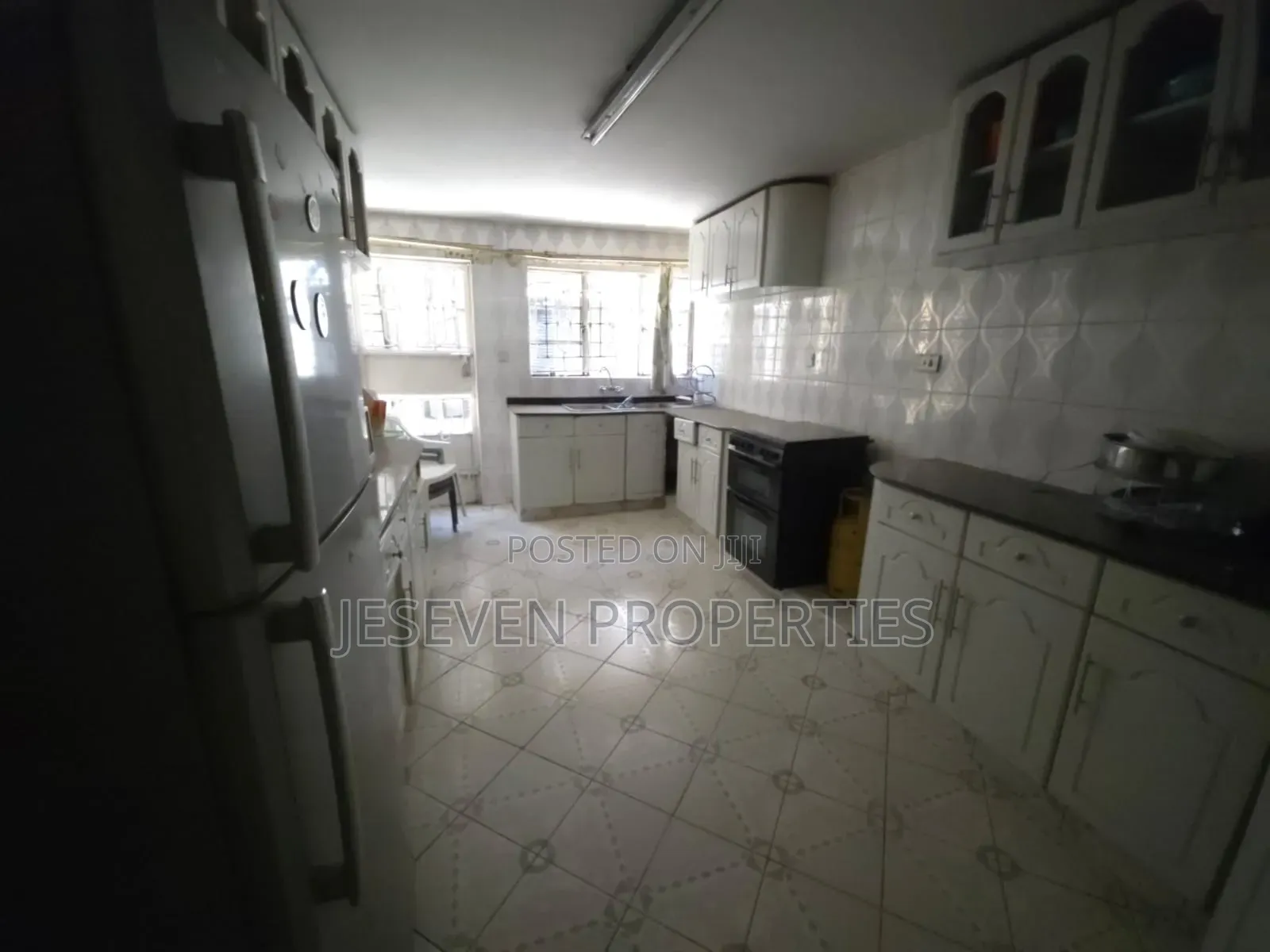 5bdrm Maisonette in South B for rent