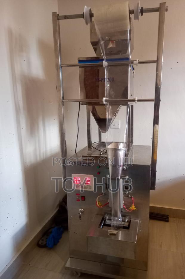 Automatic Vertical Pouch Packaging Machine - thumbnail 3