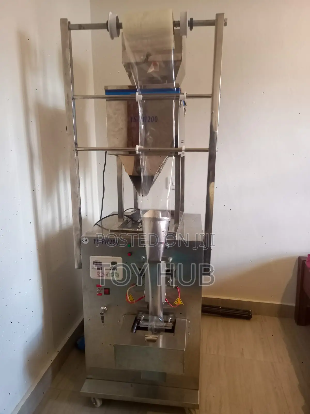 Automatic Vertical Pouch Packaging Machine