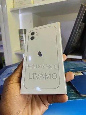 New Apple iPhone 11 128 GB White