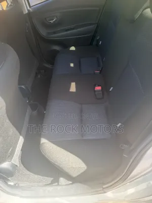 Toyota Vitz 2019 Silver