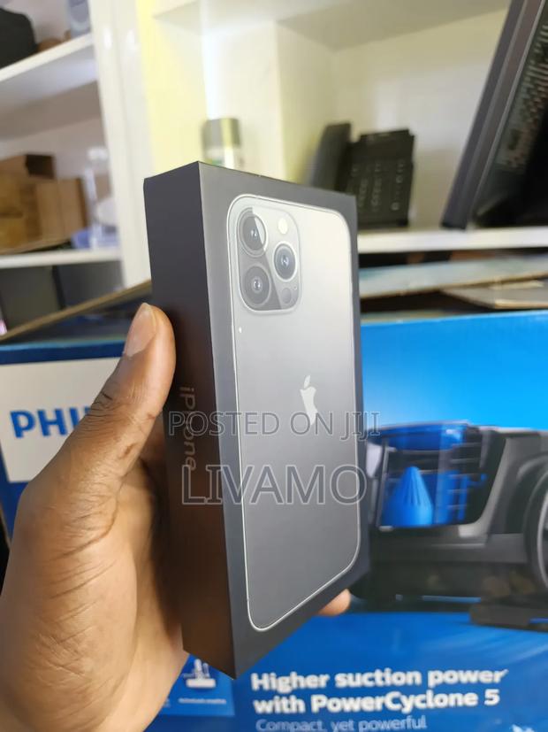 New Apple iPhone 11 Pro Max 256 GB Black - thumbnail 2
