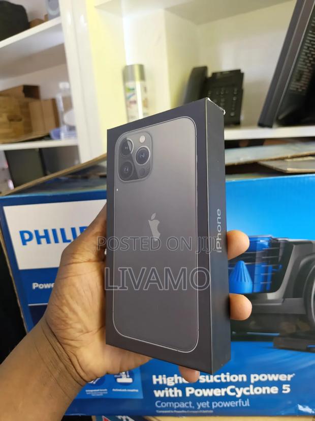 New Apple iPhone 11 Pro Max 256 GB Black - thumbnail 3