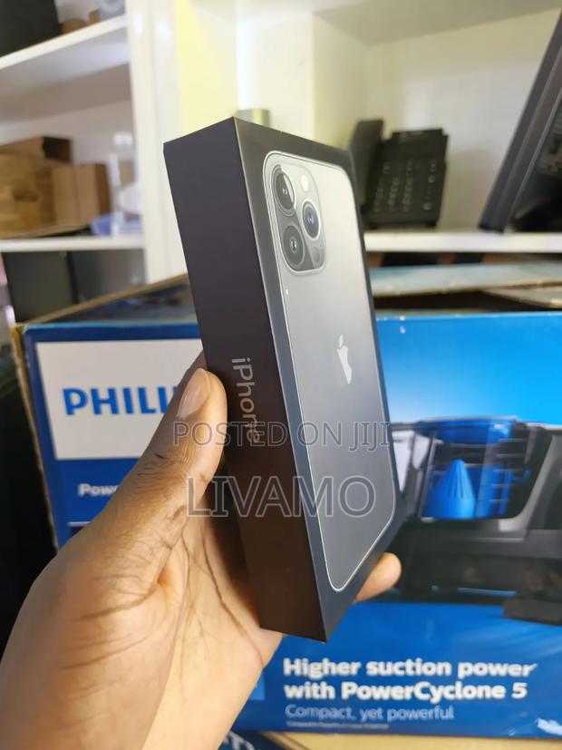 New Apple iPhone 11 Pro Max 256 GB Black - thumbnail 4