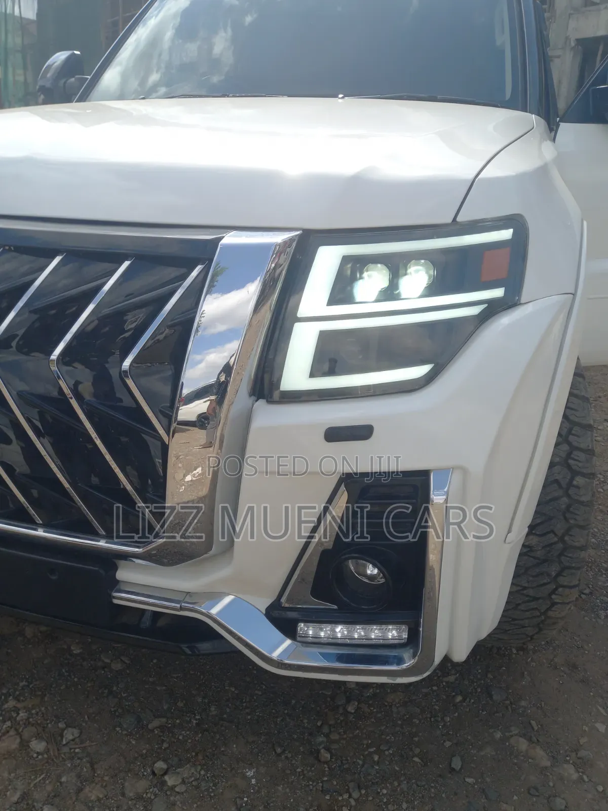 Mitsubishi Pajero 2019 White