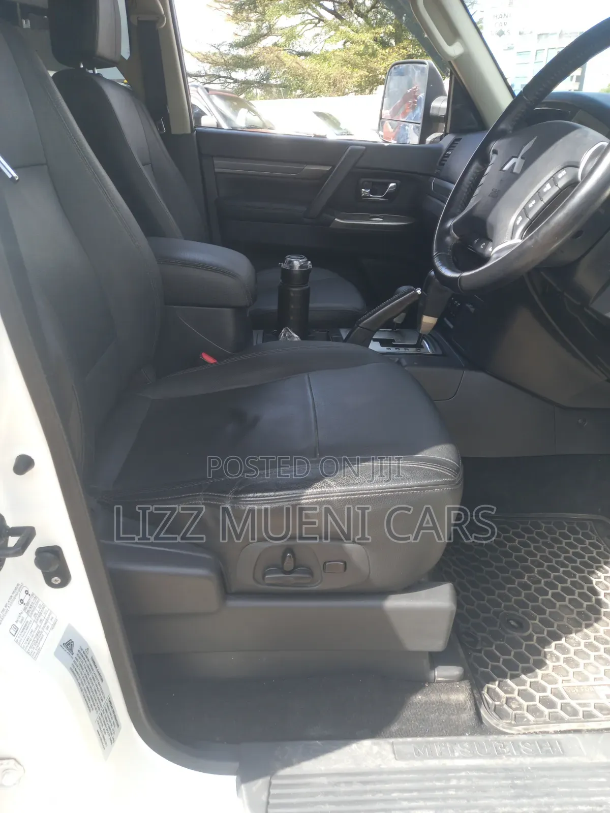 Mitsubishi Pajero 2019 White