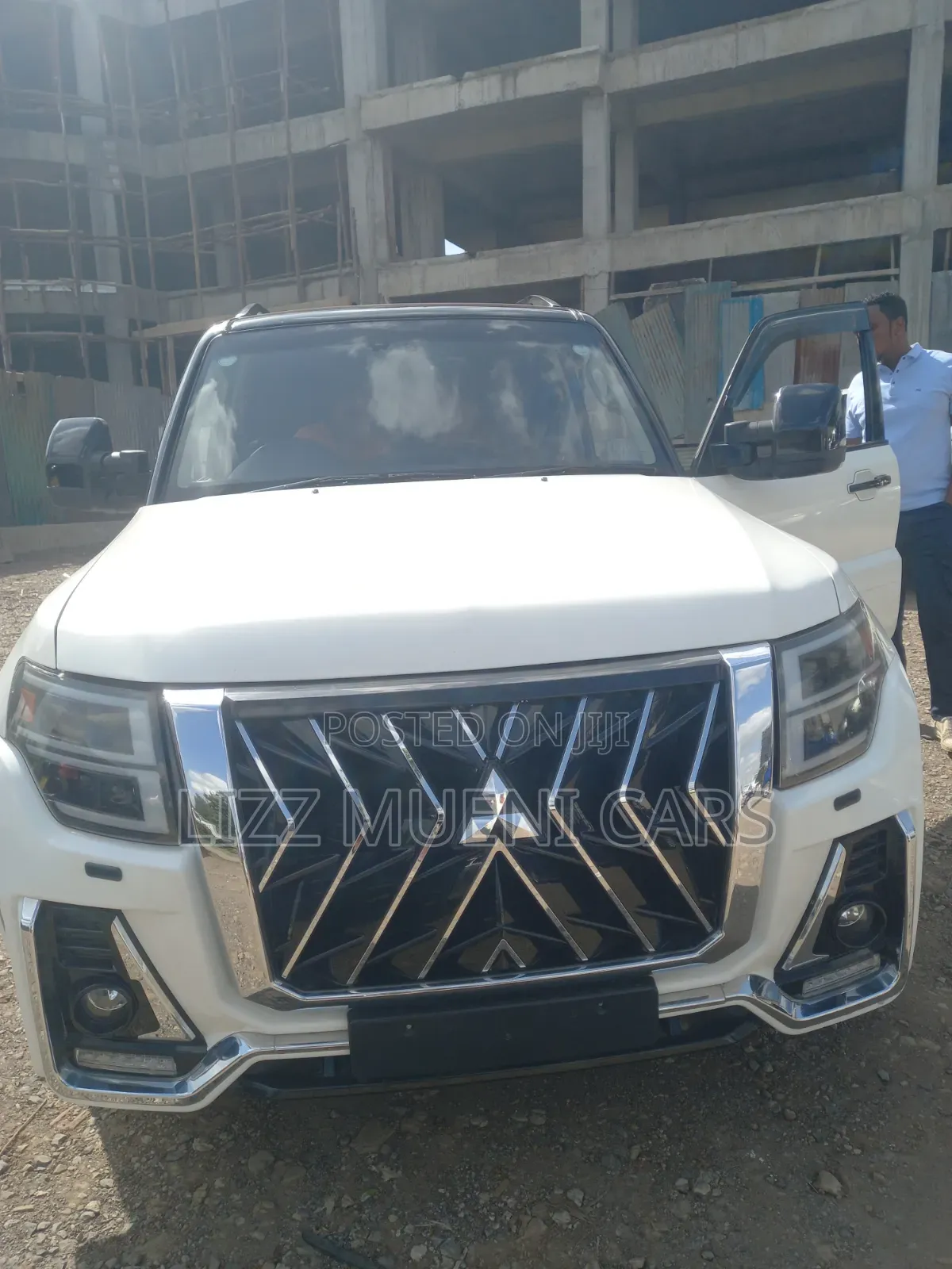 Mitsubishi Pajero 2019 White