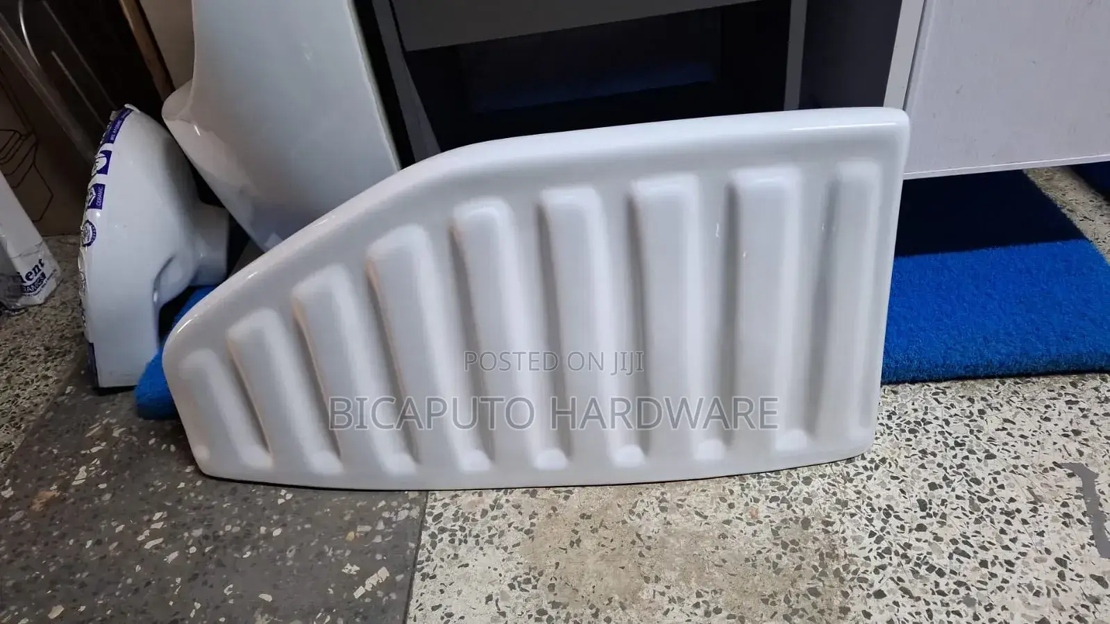 Urinal Divider