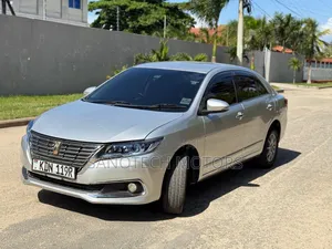 Toyota Premio 2016 Silver