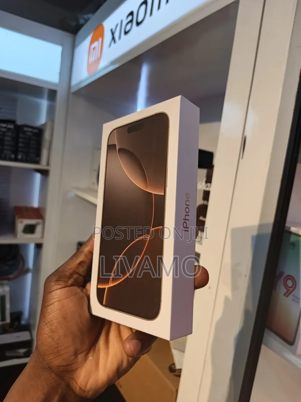 New Apple iPhone 16 Pro Max 256 GB Silver