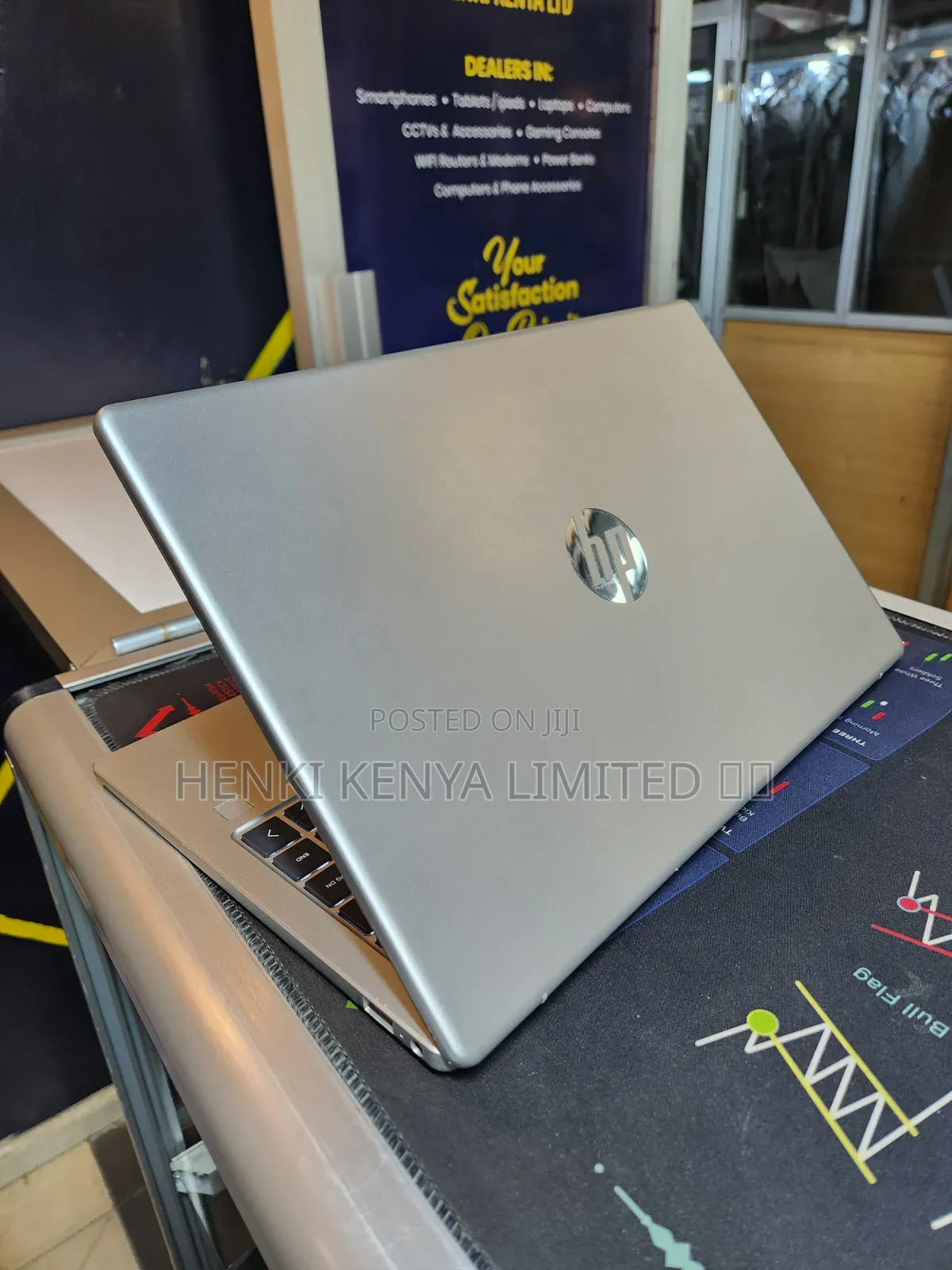 Laptop HP 250 G10 8GB AMD Ryzen 5 SSD 512GB