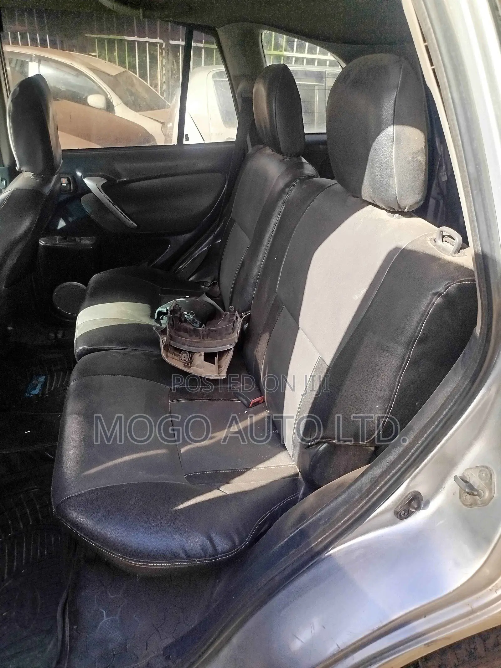 Toyota RAV4 Automatic 2003 Silver