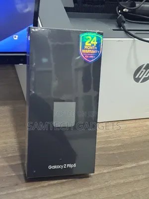 New Samsung Galaxy Z Flip 5 256 GB Black