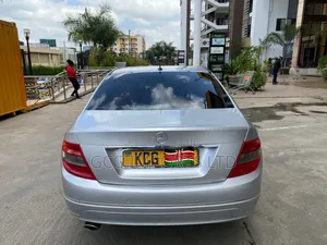 Mercedes-Benz C200 2009 Silver