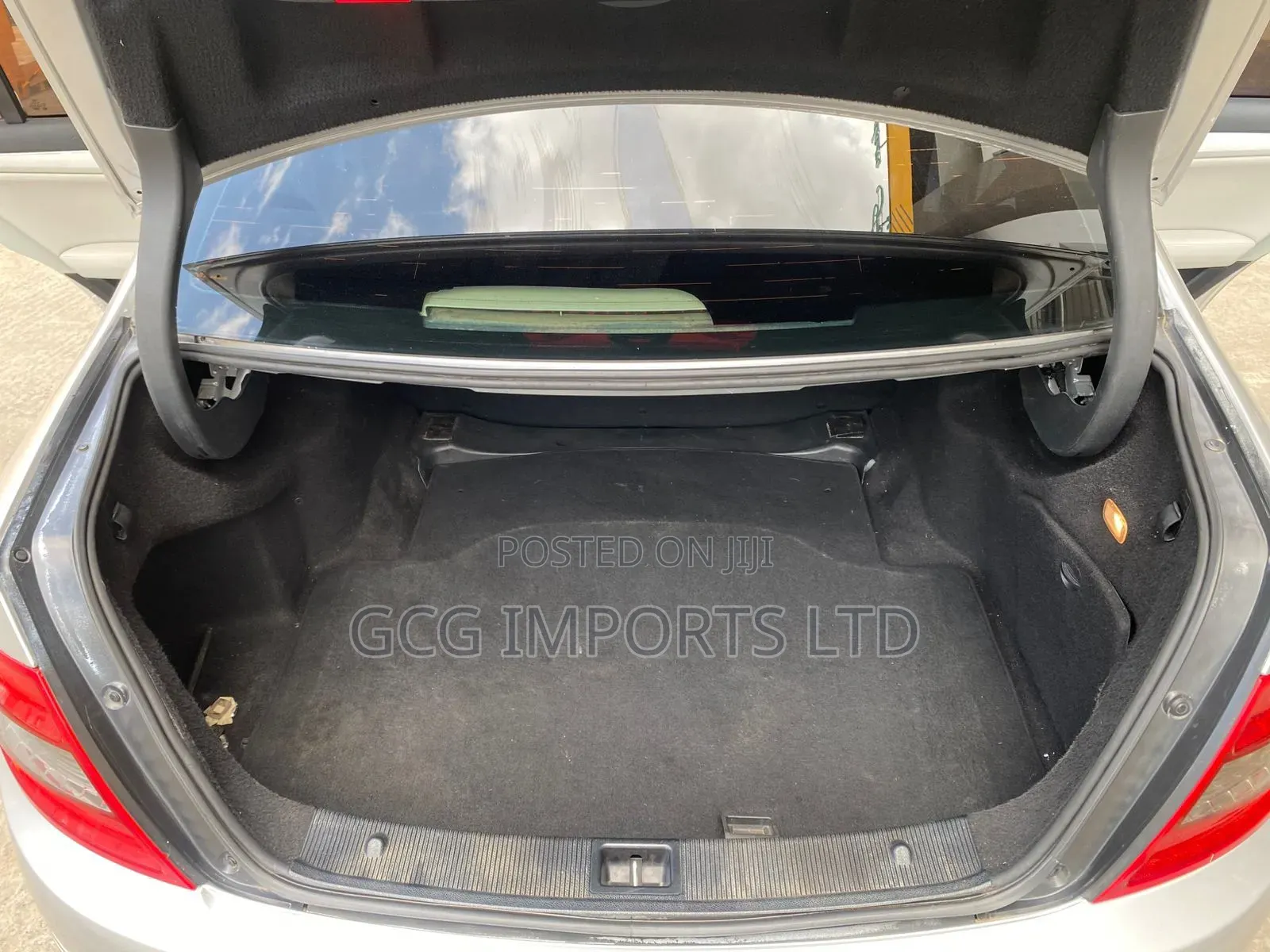 Mercedes-Benz C200 2009 Silver