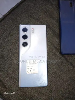 Tecno Camon 40 256 GB Blue