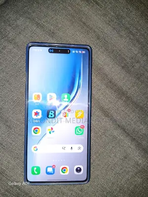 Tecno Camon 40 256 GB Blue