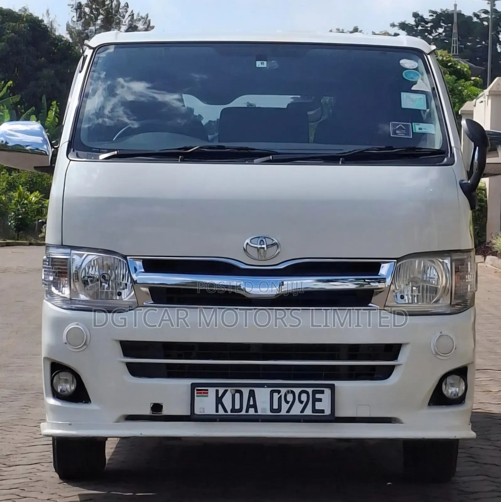 Toyota HiAce SV Premium 2013 White