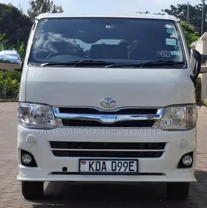 Toyota HiAce SV Premium 2013 White
