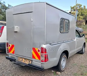 Toyota Hilux 2014 Silver