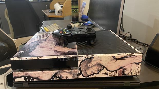 Xbox One Gaming Console - thumbnail 5