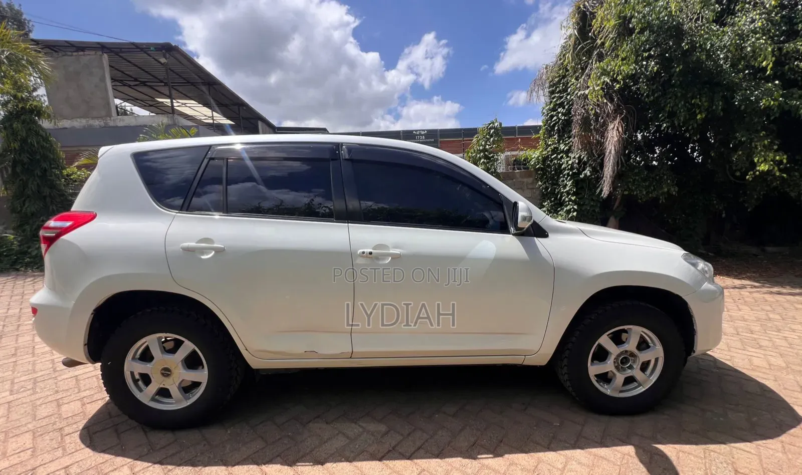 Toyota RAV4 2009 White