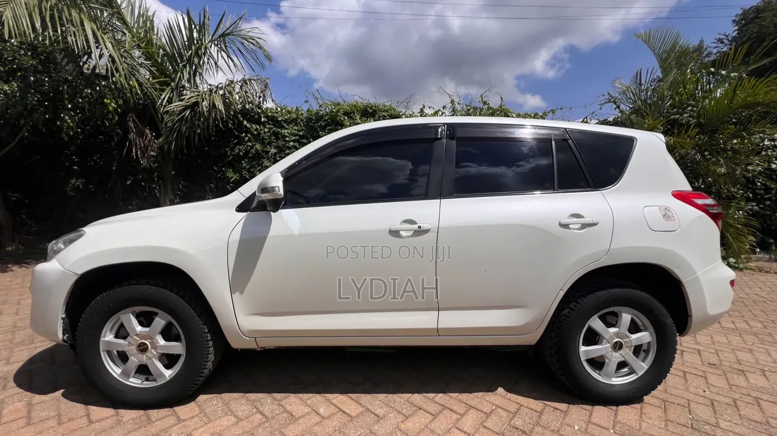 Toyota RAV4 2009 White