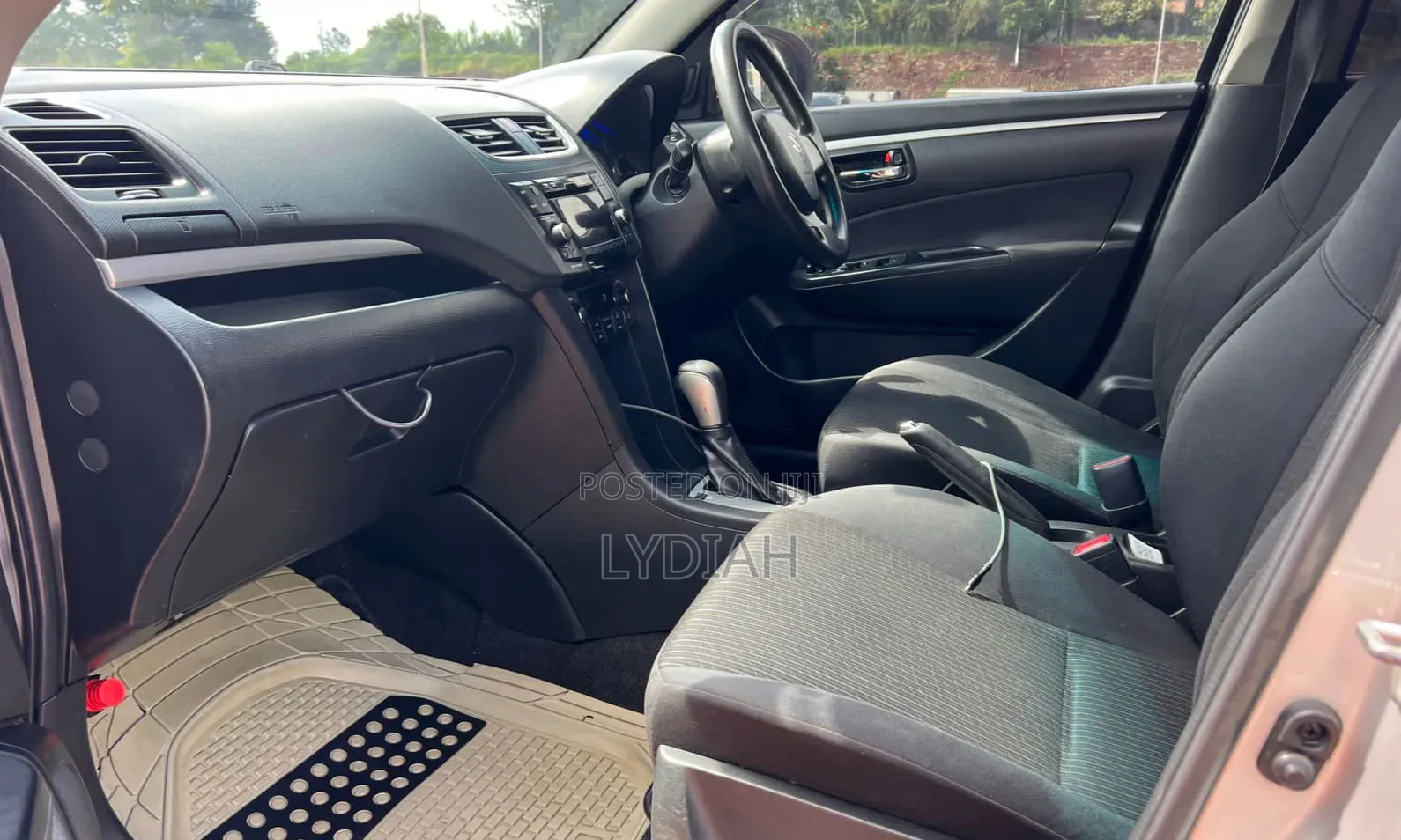 Suzuki Swift 2014 Silver