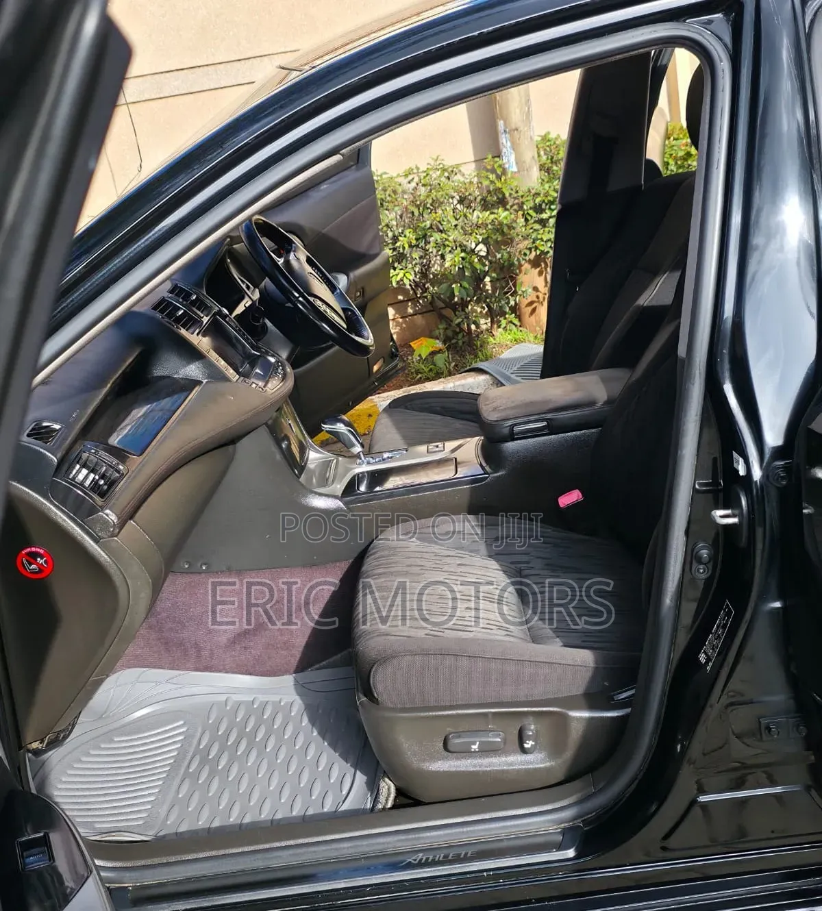 Toyota Crown 2010 Black