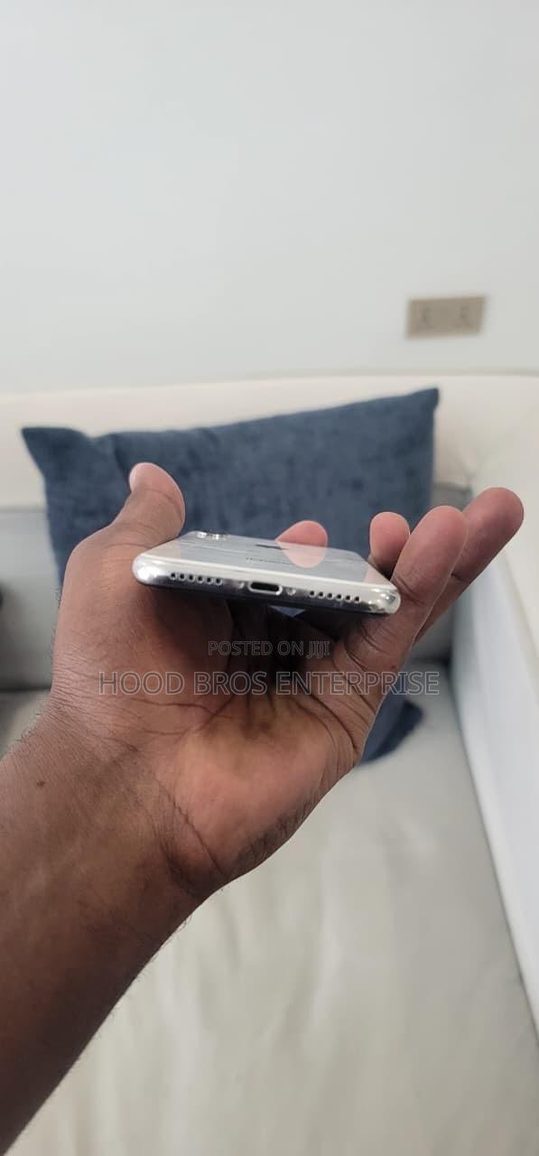 Apple iPhone X 256 GB White - thumbnail 6