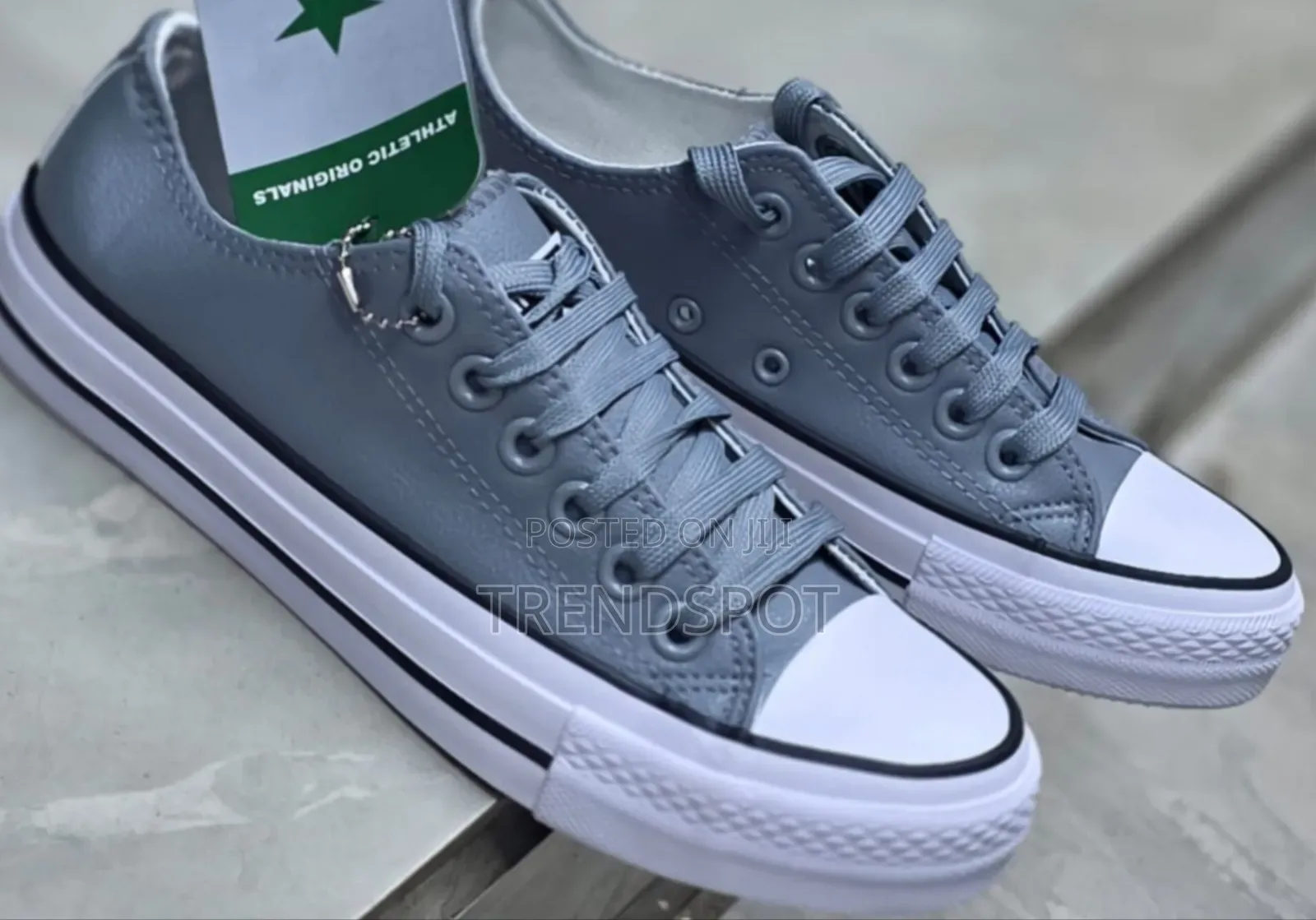 Converse Leather Grey