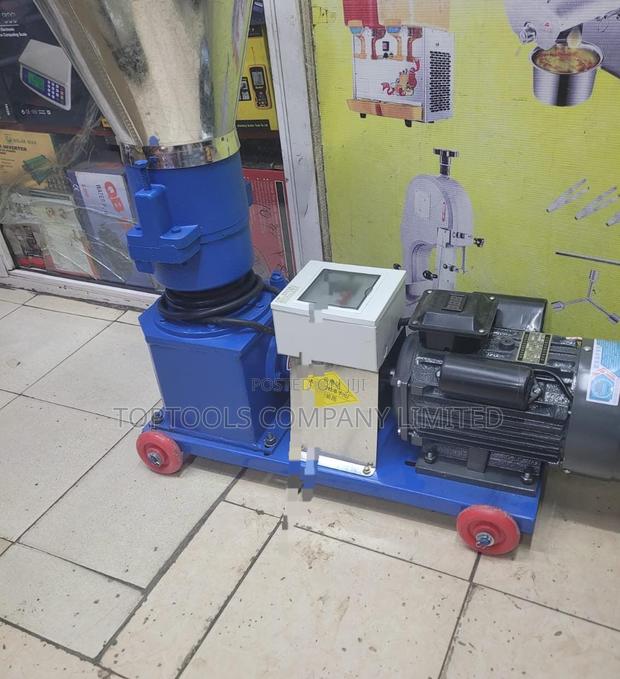 Animal Feed Pellet Making Machine 300kgs/Hr