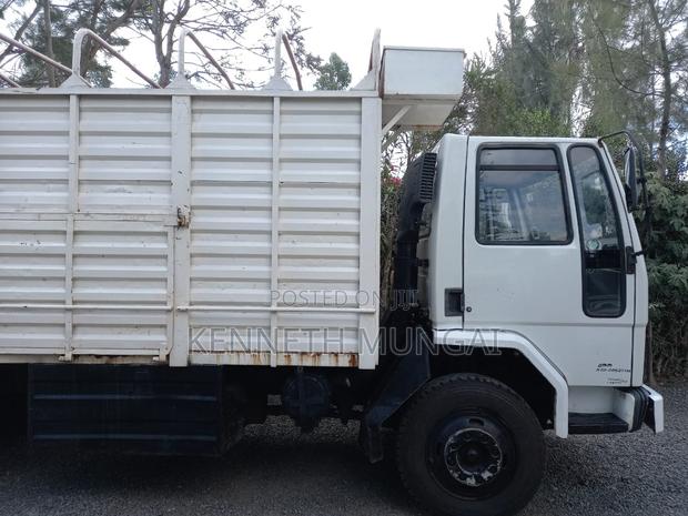Ashok Leyland Lorry - thumbnail 3