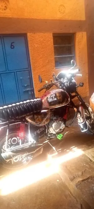 Bajaj Boxer 2024 Red