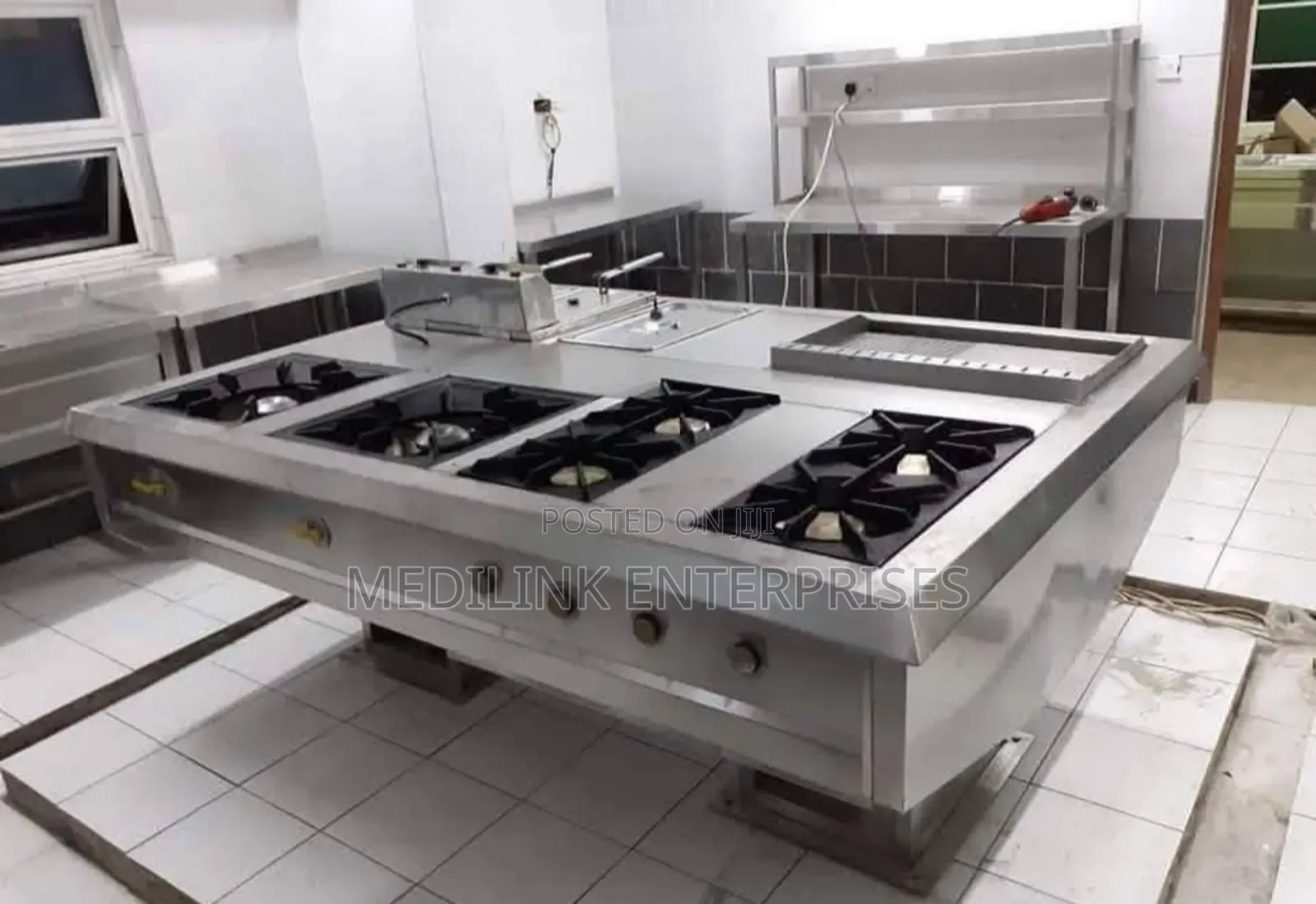 Customized Stainless Heavy Cooking Commercial Kitchen Set Up
