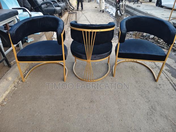 C Shape Dining Seats or Salon Styling Seats