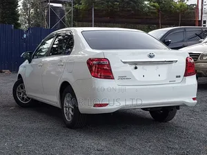 Toyota Axio 1.5 Hybrid 2WD 2018 Pearl