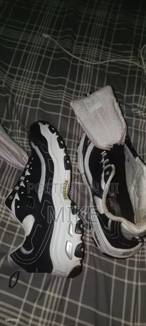 Skechers Type