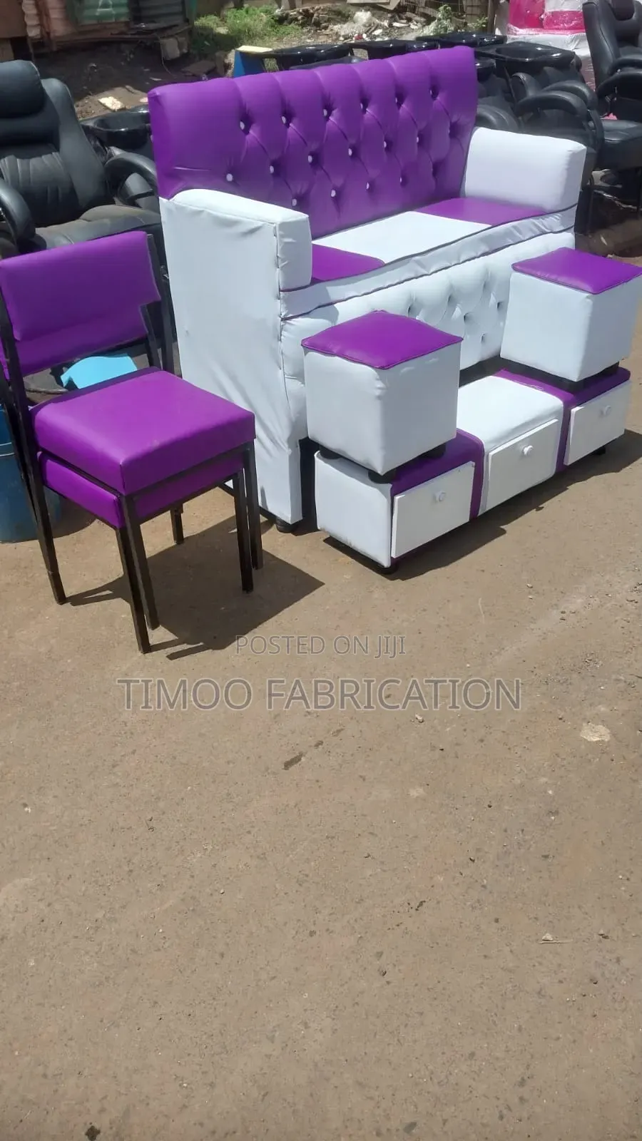 Pedicure+2 Small Chairs