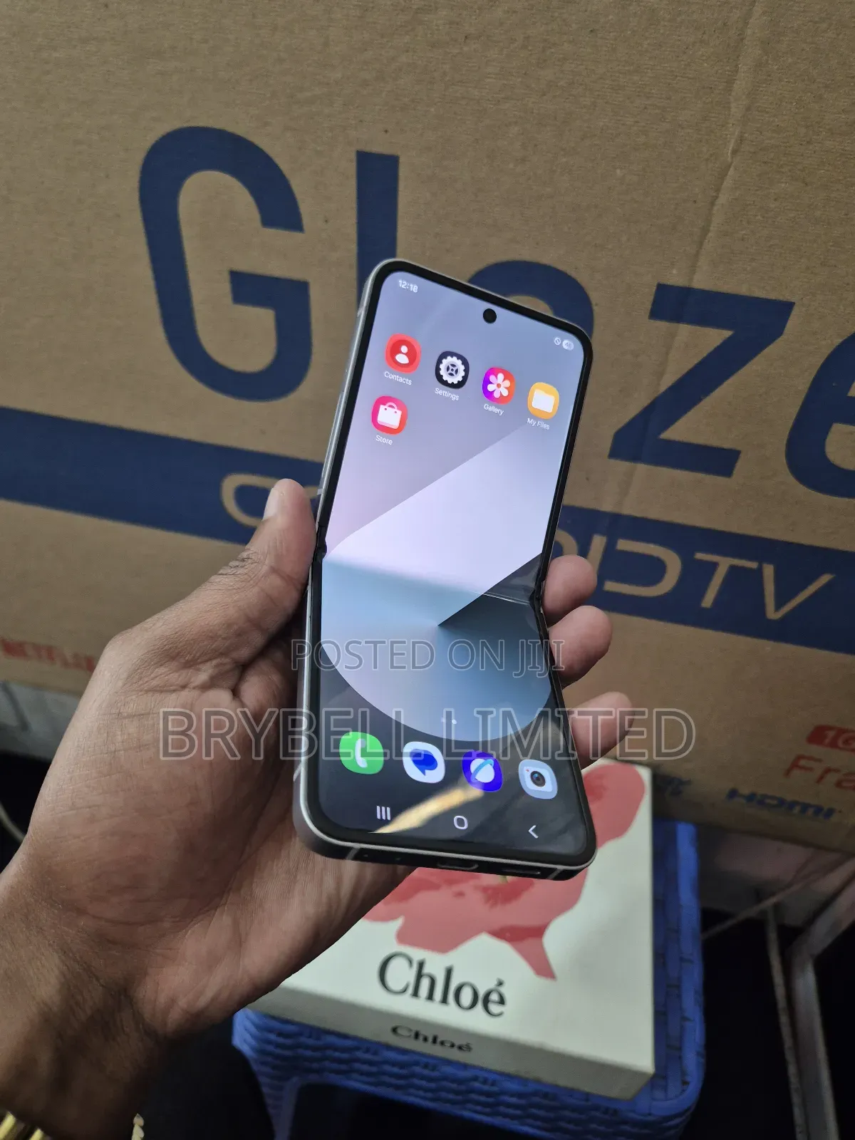 Samsung Galaxy Z Flip6 256 GB Gray