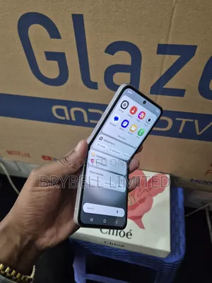 Samsung Galaxy Z Flip6 256 GB Gray